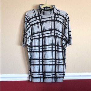 Lane Bryant Short Sleeve Light Sweater Shirt